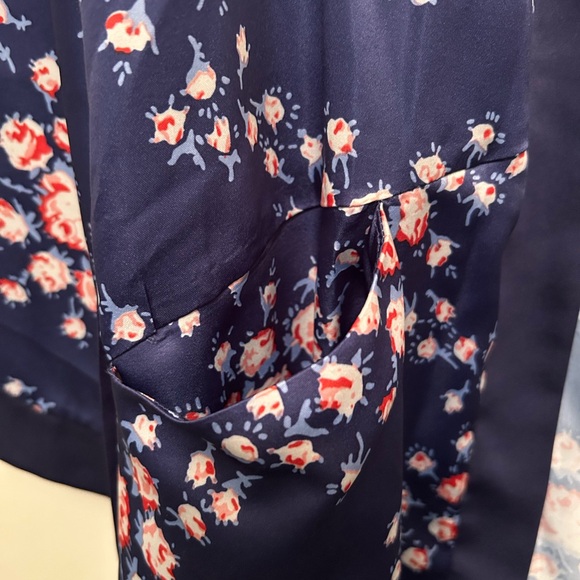 Morgan Lane Silk Robe - Picture 6 of 6